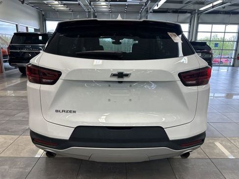 Used 2024 Chevrolet Blazer LT w/ Convenience Package FWD image 10