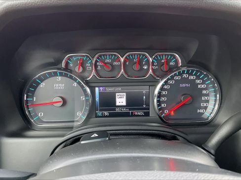 Used 2020 Chevrolet Tahoe LT image 25