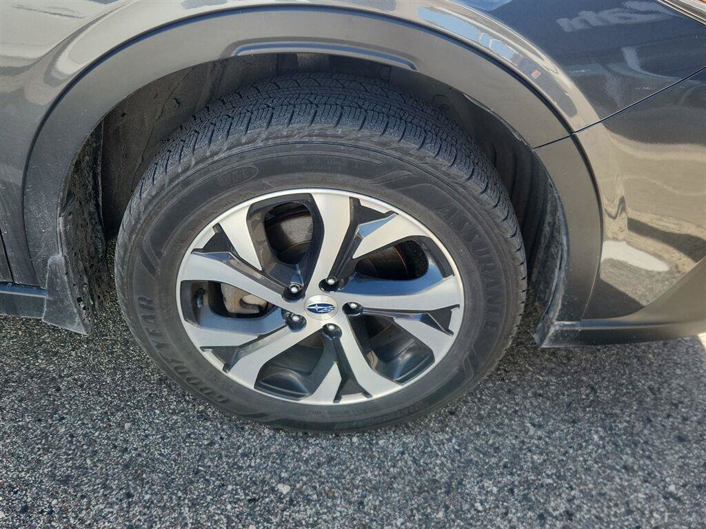 Used 2021 Subaru Outback Limited AWD/4WD image 2