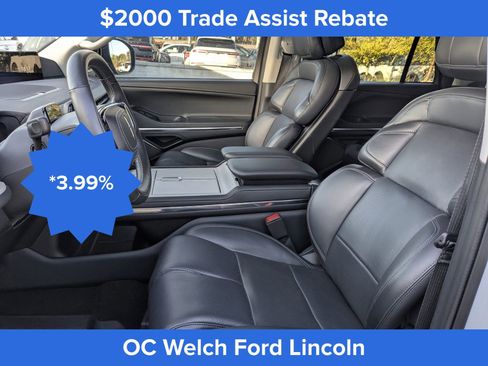 Certified 2025 Lincoln Navigator Reserve image 23