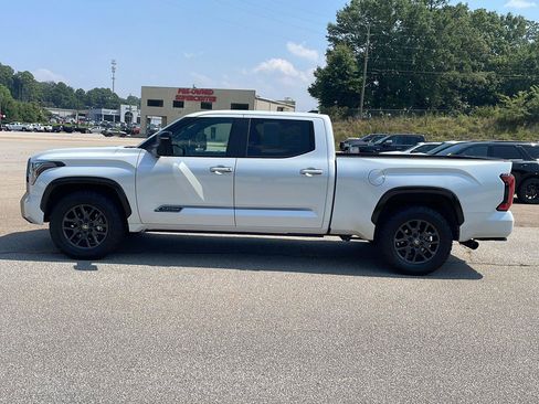 Used 2025 Toyota Tundra Platinum AWD/4WD image 6