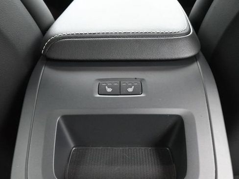 Used 2024 Volvo S60 B5 Plus w/ Climate Package FWD image 33