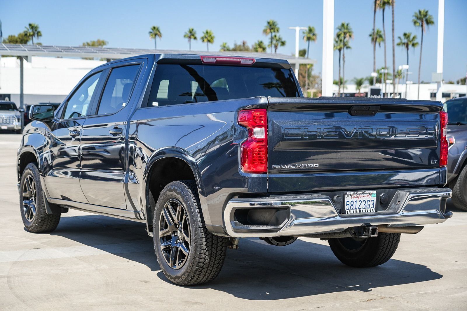 Used 2021 Chevrolet Silverado 1500 LT w/ Bed Protection Package RWD image 8