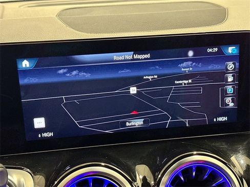 Certified 2022 Mercedes-Benz GLB 35 AMG 4MATIC image 13