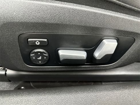 Used 2024 BMW M2 w/ Lighting Package image 12