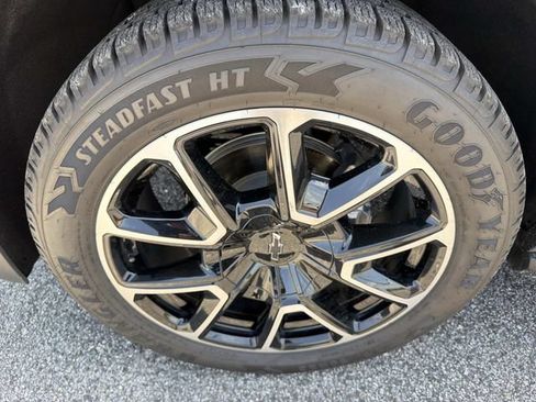 Used 2023 Chevrolet Tahoe RST w/ Luxury Package AWD/4WD image 26