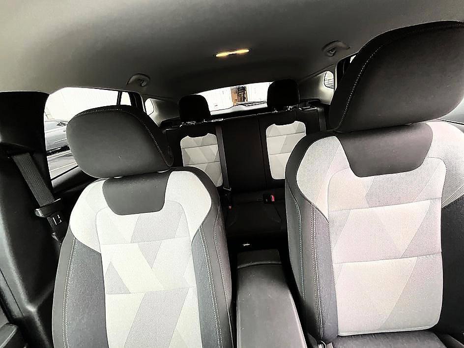 Used 2025 Chevrolet Trax LS w/ Driver Confidence Package FWD image 32