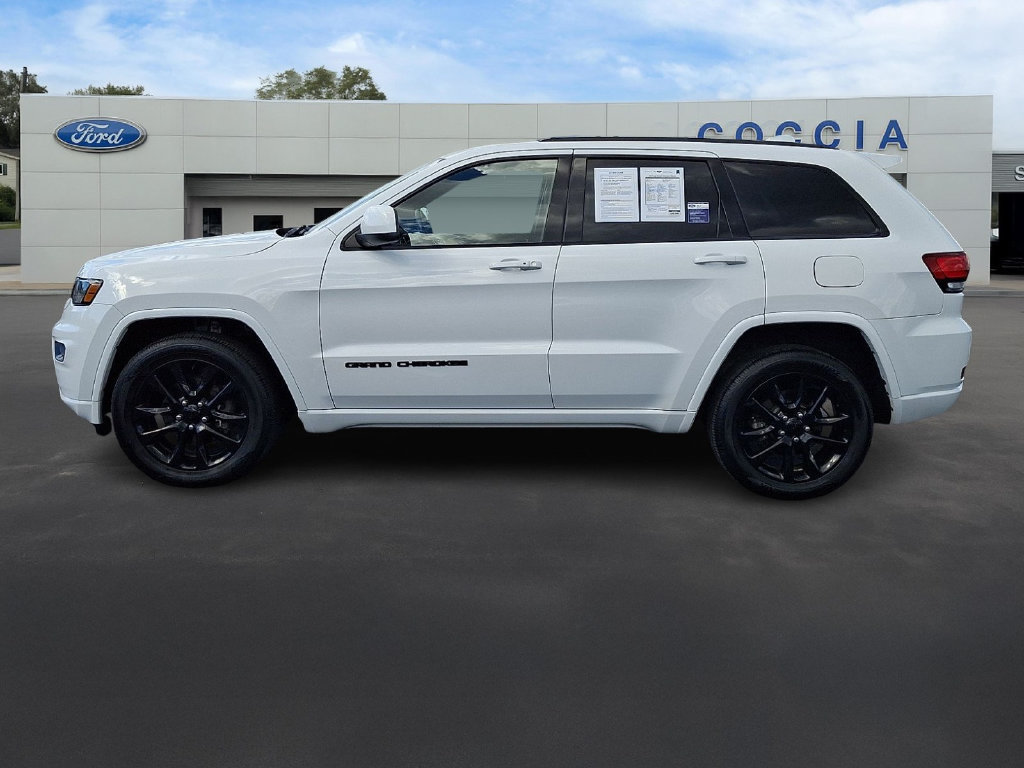 Used 2020 Jeep Grand Cherokee Altitude AWD/4WD image 7