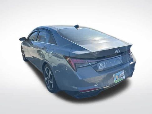 Certified 2022 Hyundai Elantra Limited w/ Cargo Package image 4