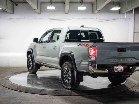 Certified 2023 Toyota Tacoma TRD Off-Road AWD/4WD image 3