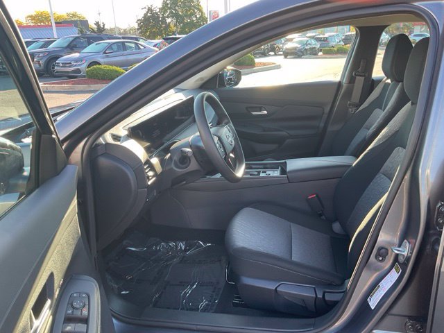 Used 2026 Nissan Sentra SV w/ Floor Mat Package FWD image 11