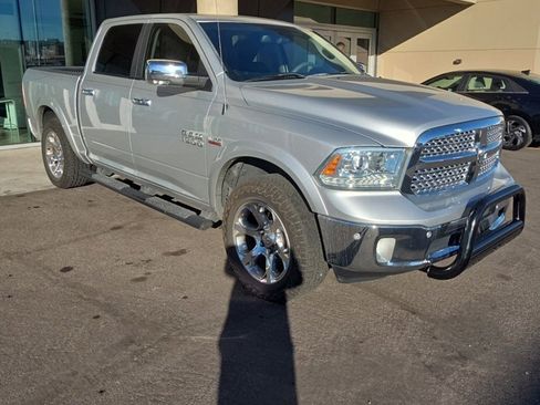 Used 2014 RAM 1500 Laramie w/ Convenience Group image 4