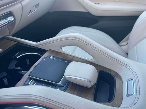 Used 2022 Mercedes-Benz GLE 350 4MATIC image 30