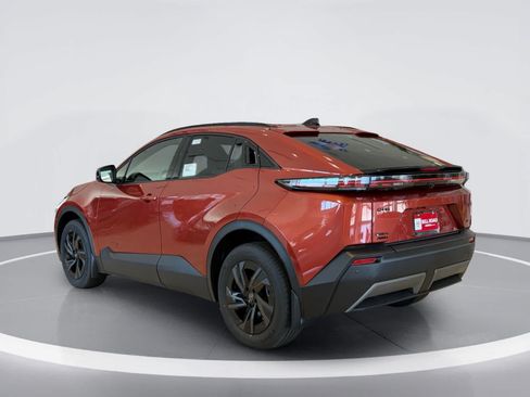 New 2026 Toyota C-HR AWD/4WD image 4