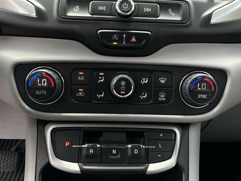 Certified 2023 GMC Terrain SLE w/ Driver Convenience Package FWD image 24