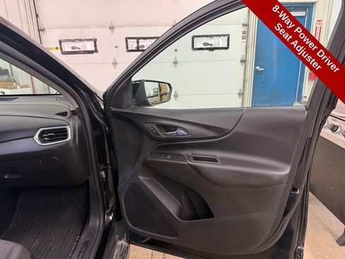 Used 2019 Chevrolet Equinox LT image 39