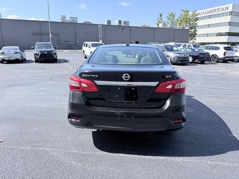 Used 2019 Nissan Sentra SV FWD image 4