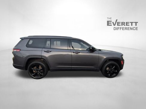 Used 2023 Jeep Grand Cherokee L Laredo AWD/4WD image 3