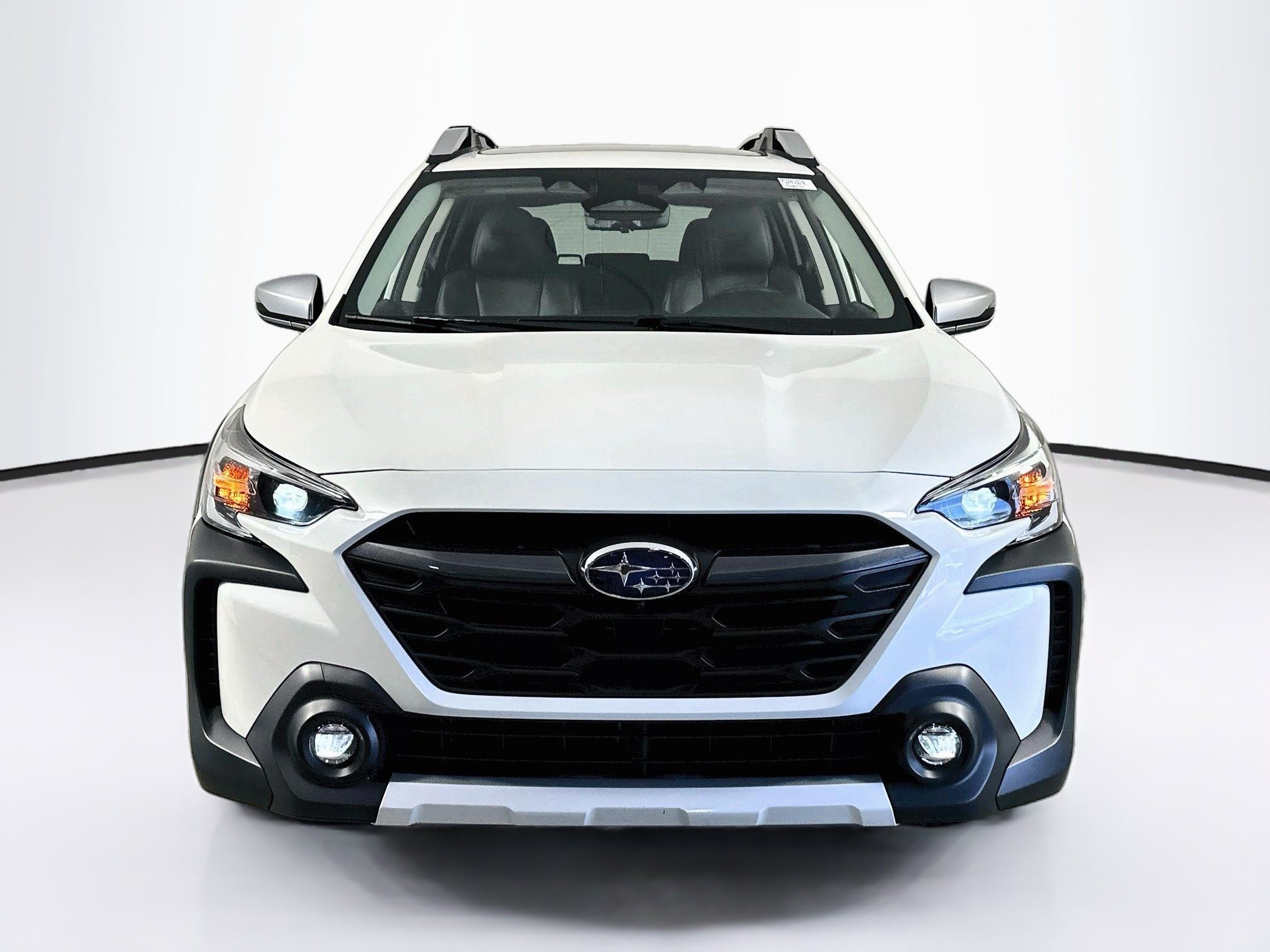 Used 2024 Subaru Outback Touring XT AWD/4WD image 2