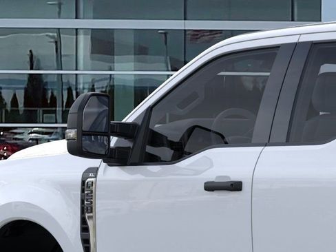 New 2026 Ford F250 XL w/ XL Chrome Package image 20