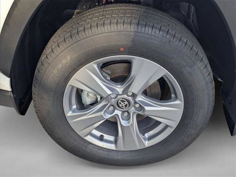 New 2025 Toyota RAV4 XLE image 9