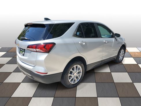 Used 2022 Chevrolet Equinox LT image 4