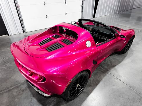 Used 2005 Lotus Elise image 3