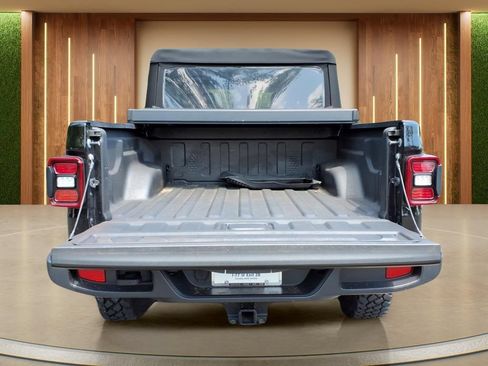 Used 2024 Jeep Gladiator Sport AWD/4WD image 32