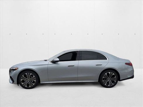 New 2026 Mercedes-Benz E 350 4MATIC Sedan image 5
