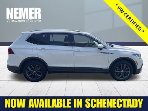 Used 2023 Volkswagen Tiguan SE w/ Panoramic Sunroof Package AWD/4WD image 7