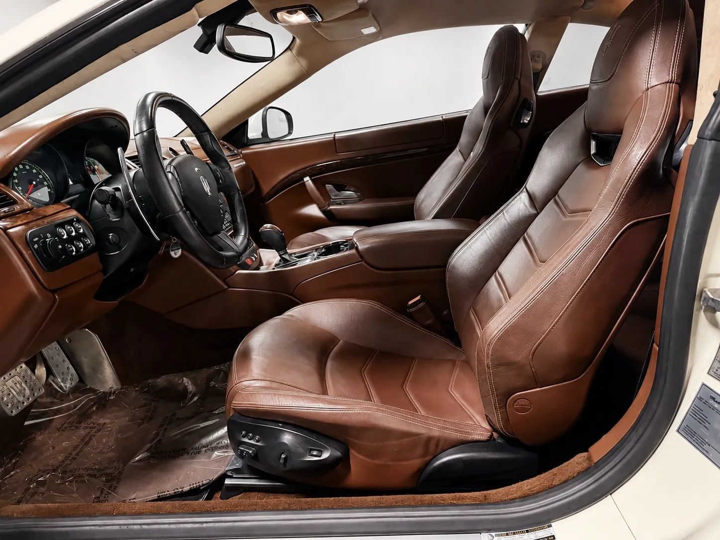 Used 2014 Maserati GranTurismo MC RWD image 11