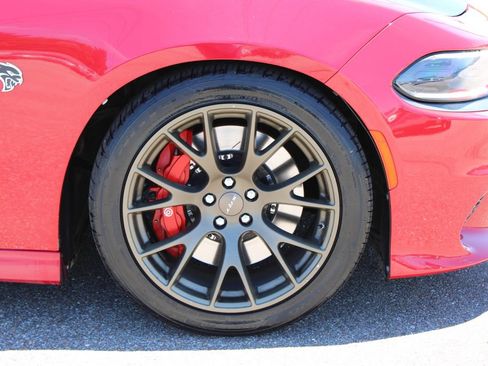 Used 2016 Dodge Charger SRT Hellcat w/ Harman/Kardon Audio Group RWD image 5