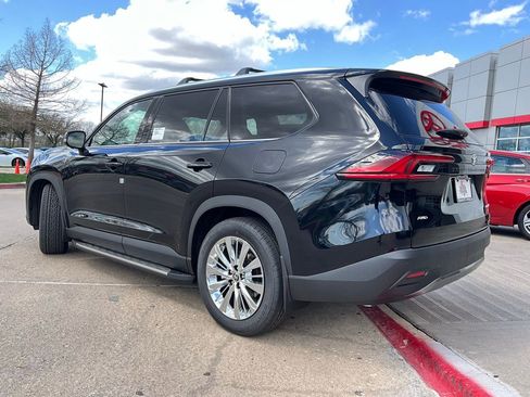 New 2026 Toyota Grand Highlander Platinum image 7