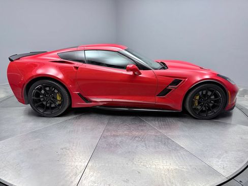 Used 2019 Chevrolet Corvette Grand Sport w/ Grand Sport Heritage Package RWD image 4