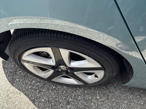 Used 2017 Toyota Prius Three Touring FWD image 15