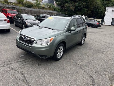 Used 2014 Subaru Forester 2.5i Premium w/ All-Weather Package AWD/4WD image 5