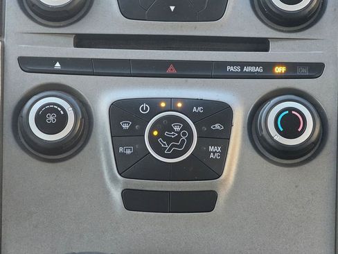 Used 2016 Ford Taurus SE image 15