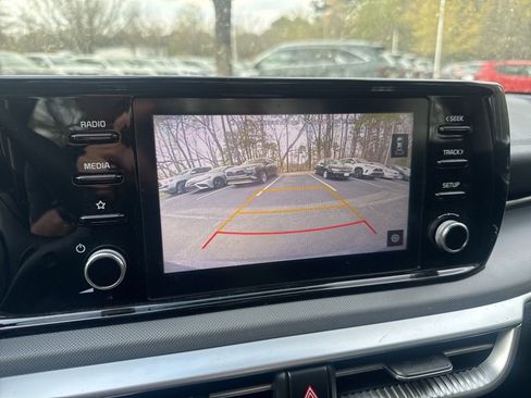 Used 2022 Kia K5 LX image 5