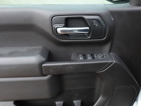 Used 2021 Chevrolet Silverado 1500 Custom image 18