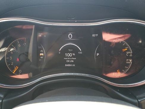 Used 2020 Jeep Grand Cherokee Limited AWD/4WD image 27