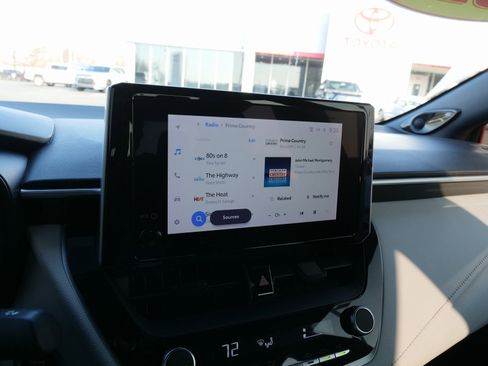 Used 2023 Toyota Corolla SE w/ SE Premium Package image 25