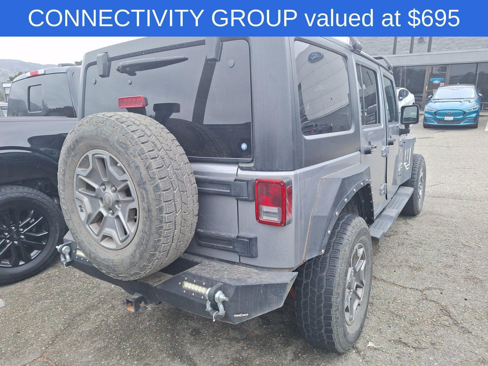 Used 2016 Jeep Wrangler Unlimited Rubicon w/ Connectivity Group AWD/4WD image 8