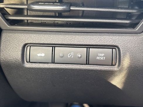 Used 2024 Nissan Altima 2.5 SV image 39