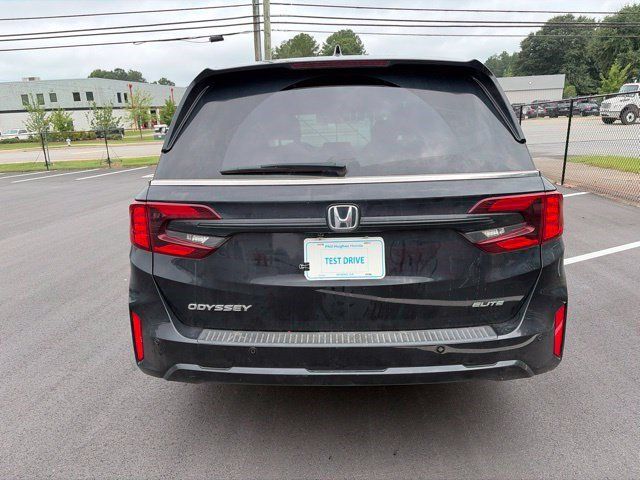 Used 2025 Honda Odyssey Elite image 5
