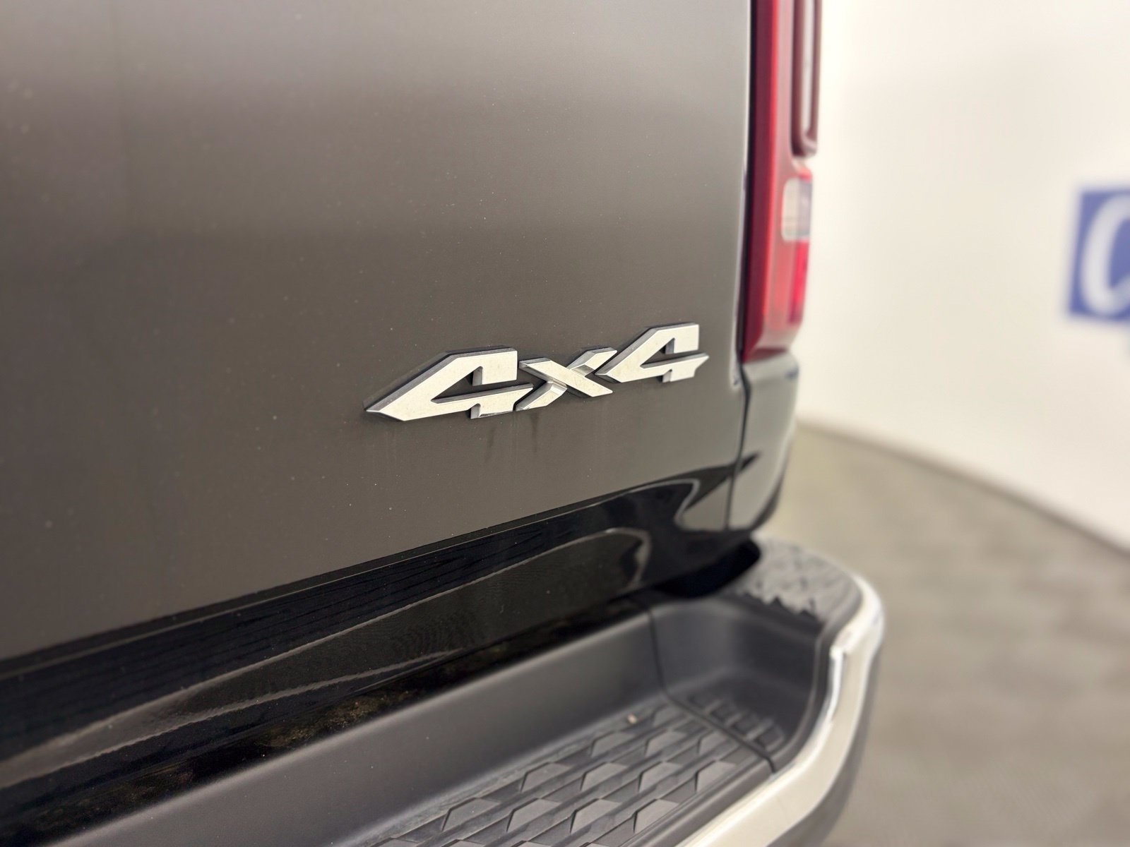 Used 2023 RAM 1500 Limited AWD/4WD image 37