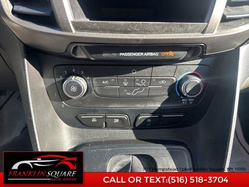 Used 2019 Ford Transit Connect XL image 42