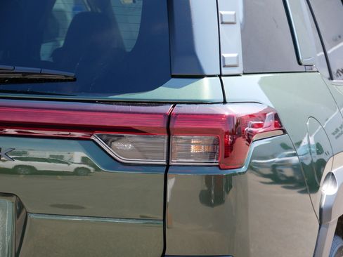 Used 2026 Subaru Outback Touring XT AWD/4WD image 17