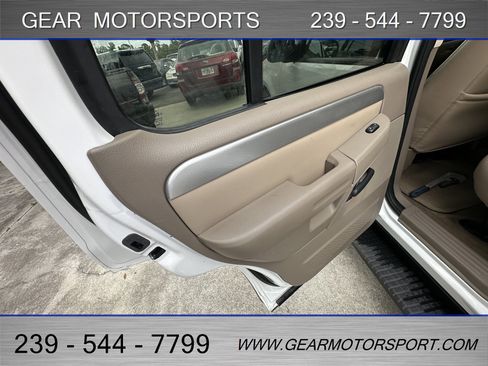 Used 2005 Mercury Mountaineer Convenience image 24