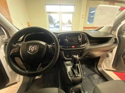 Used 2021 RAM ProMaster City Tradesman w/ Window Group 09 image 28