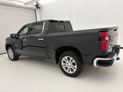 Used 2023 Chevrolet Silverado 1500 LTZ AWD/4WD image 27